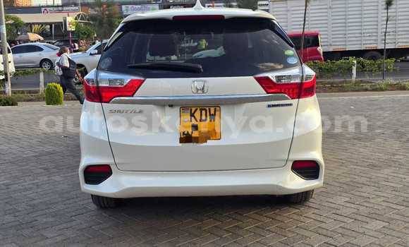Buy Used Honda Shuttle White Car in Nairobi in Nairobi