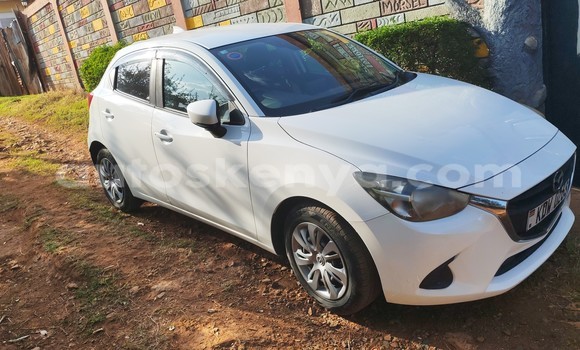 Nunua Ilio tumika Mazda Demio Nyeupe Gari ndani ya Kisii nchini Nyanza Nunua Ilio tumika Mazda Demio Nyeupe Gari ndani ya Kisii nchini Nyanza