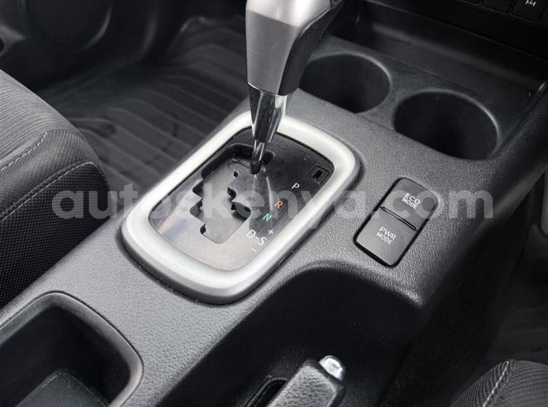 Big with watermark toyota hilux west kenya bungoma 28901