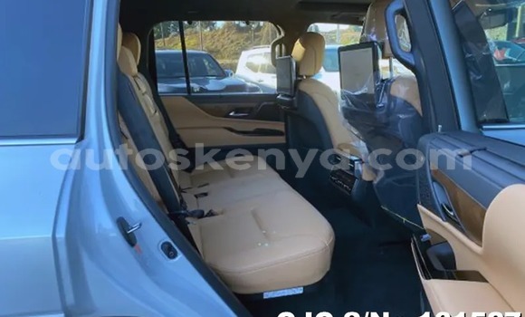 Nunua Mpya Lexus LX Nyeupe Gari ndani ya Nairobi nchini Nairobi Nunua Mpya Lexus LX Nyeupe Gari ndani ya Nairobi nchini Nairobi