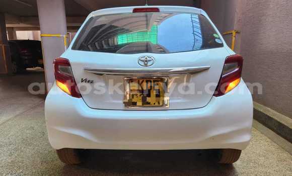 Buy Used Toyota Vitz White Car in Nairobi in Nairobi