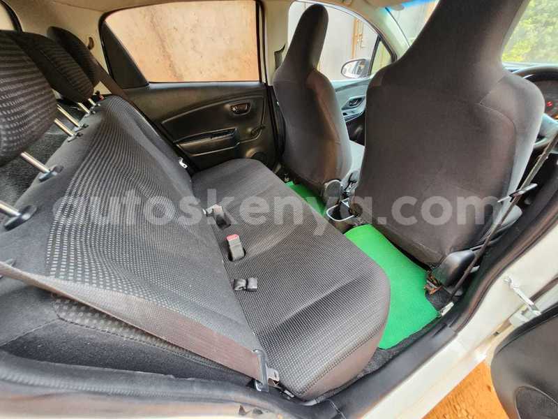 Big with watermark toyota vitz nairobi nairobi 28915