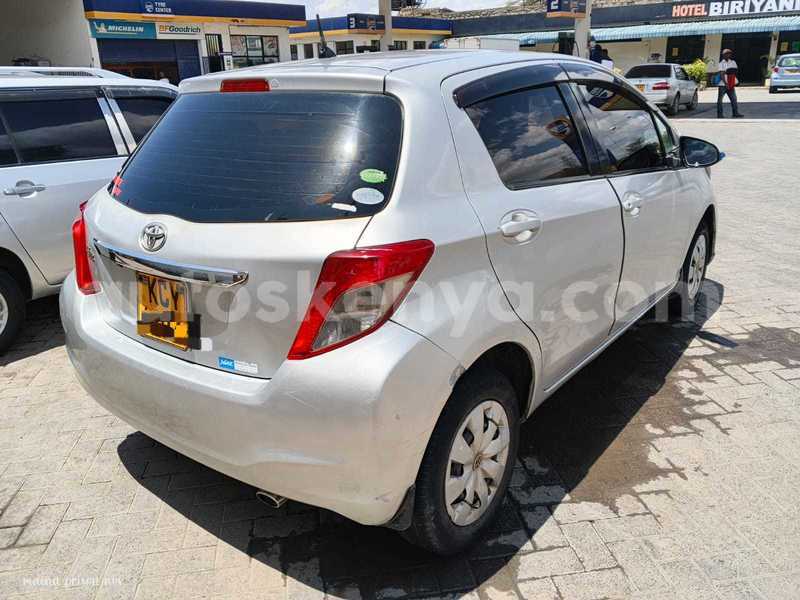Big with watermark toyota vitz nairobi nairobi 28916