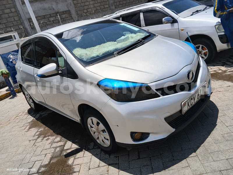 Big with watermark toyota vitz nairobi nairobi 28916