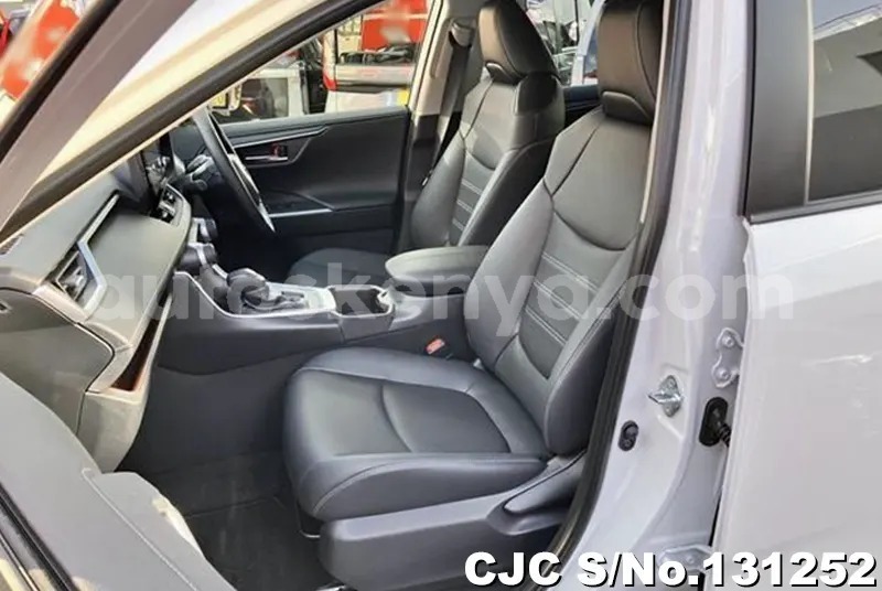 Big with watermark toyota rav4 nairobi nairobi 28920