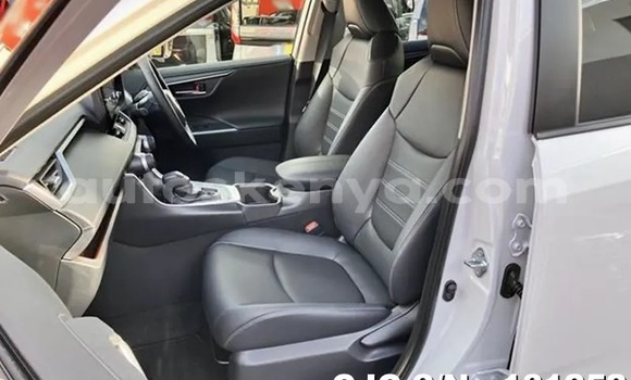 Nunua Mpya Toyota RAV4 Nyingine Gari ndani ya Nairobi nchini Nairobi Nunua Mpya Toyota RAV4 Nyingine Gari ndani ya Nairobi nchini Nairobi
