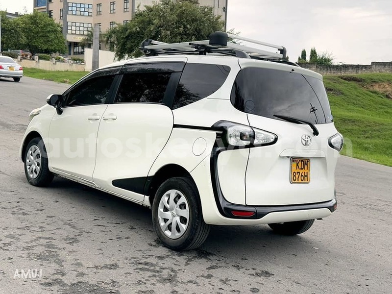 Big with watermark toyota sienta nairobi machakos 28922