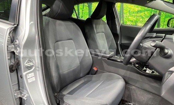 Oofamaa Toyota Prius Silver Makiinaa iti Mombasa keessatti Coastal Kenya keessatti Oofamaa Toyota Prius Silver Makiinaa iti Mombasa keessatti Coastal Kenya keessatti