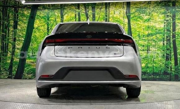 Oofamaa Toyota Prius Silver Makiinaa iti Mombasa keessatti Coastal Kenya keessatti Oofamaa Toyota Prius Silver Makiinaa iti Mombasa keessatti Coastal Kenya keessatti