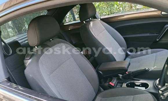 Oofamaa Volkswagen Beetle Brown Makiinaa iti Machakos keessatti Nairobi keessatti Oofamaa Volkswagen Beetle Brown Makiinaa iti Machakos keessatti Nairobi keessatti