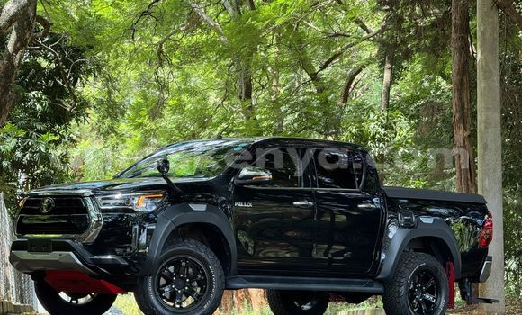 Buy Used Toyota Hilux Black Car in Nairobi in Nairobi