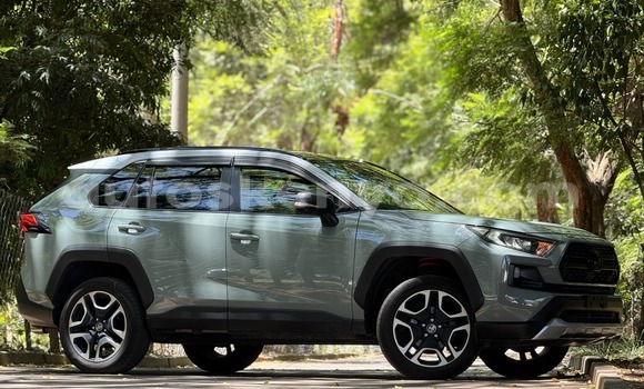 Buy Used Toyota RAV4 Green Car in Nairobi in Nairobi Buy Used Toyota RAV4 Green Car in Nairobi in Nairobi