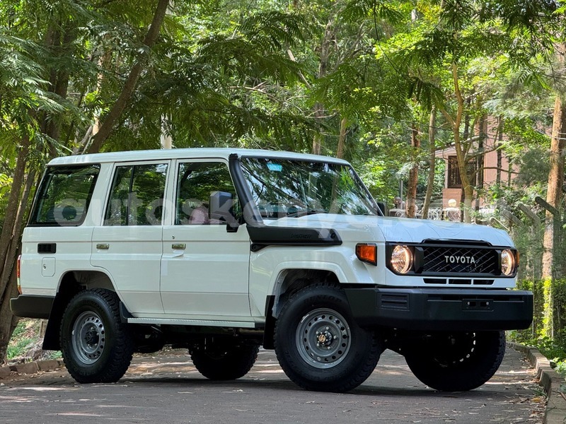 Big with watermark toyota land cruiser nairobi nairobi 28939
