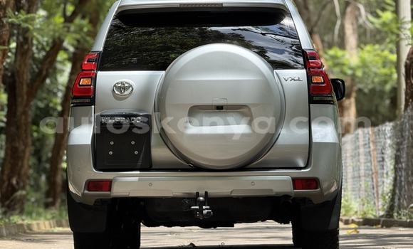 Buy Used Toyota Land Cruiser Prado Silver Car in Nairobi in Nairobi Buy Used Toyota Land Cruiser Prado Silver Car in Nairobi in Nairobi