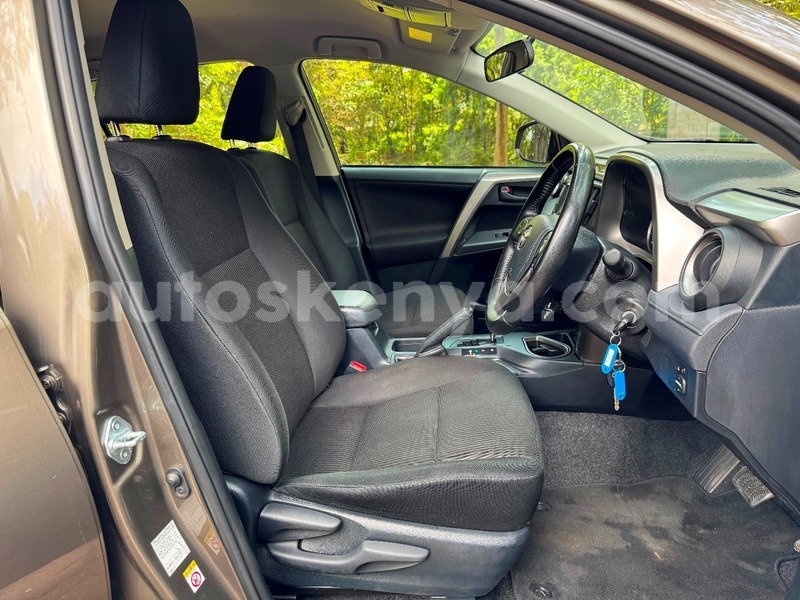Big with watermark toyota rav4 nairobi nairobi 28942