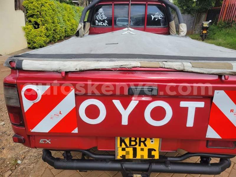 Big with watermark toyota hilux central kenya kerugoya 28943