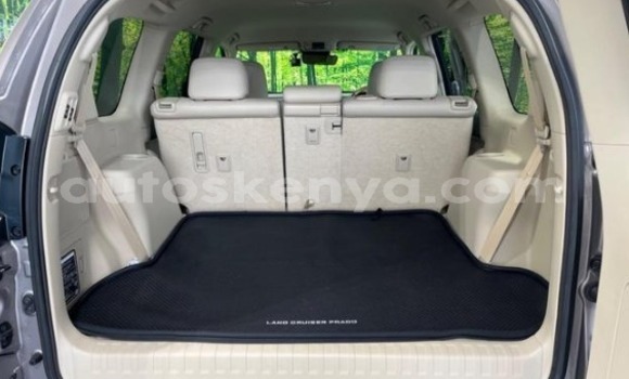 Oofamaa Toyota Land Cruiser Prado Black Makiinaa iti Nairobi keessatti Nairobi keessatti Oofamaa Toyota Land Cruiser Prado Black Makiinaa iti Nairobi keessatti Nairobi keessatti