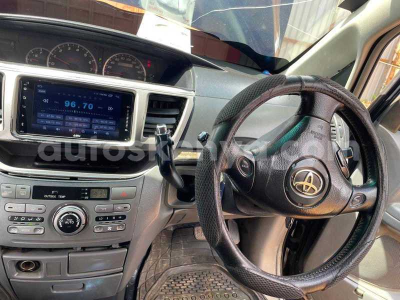 Big with watermark toyota voxy nairobi nairobi 28948