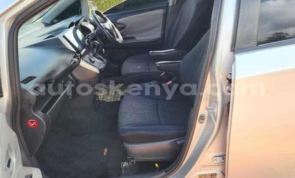 Oofamaa Toyota Wish Silver Makiinaa iti Nairobi keessatti Nairobi keessatti Oofamaa Toyota Wish Silver Makiinaa iti Nairobi keessatti Nairobi keessatti