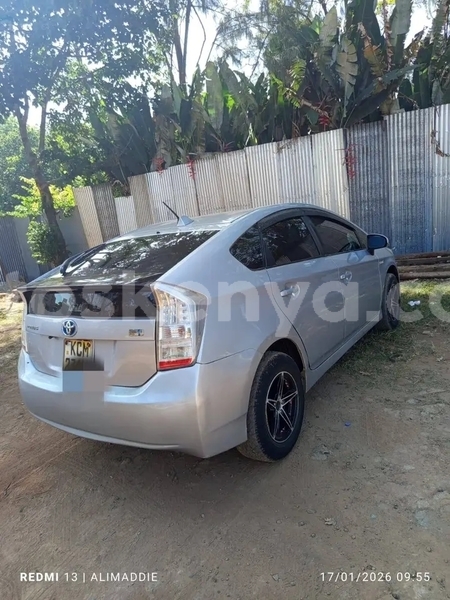 Big with watermark toyota prius nairobi bissil 28975