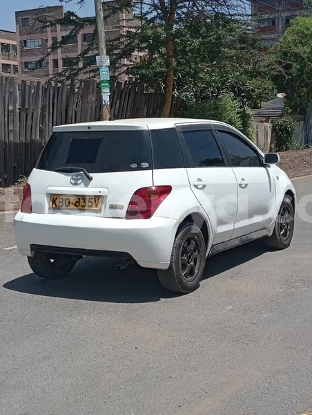 Big with watermark toyota ist northeast kenya bute 28989
