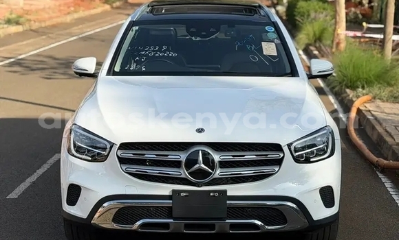 Buy Used Mercedes‒Benz GLK–Class White Car in Changamwe in Coast Buy Used Mercedes‒Benz GLK–Class White Car in Changamwe in Coast