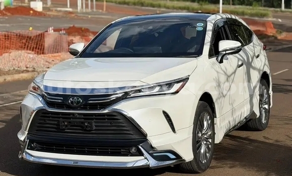 Buy Used Toyota Harrier White Car in Changamwe in Coast Buy Used Toyota Harrier White Car in Changamwe in Coast