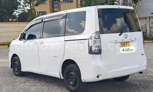 Buy Used Toyota Voxy White Car in Changamwe in Coast Buy Used Toyota Voxy White Car in Changamwe in Coast