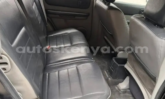 Nunua Ilio tumika Nissan X–Trail Nyeusi Gari ndani ya Bute nchini Kaskazini Mashariki mwa Kenya