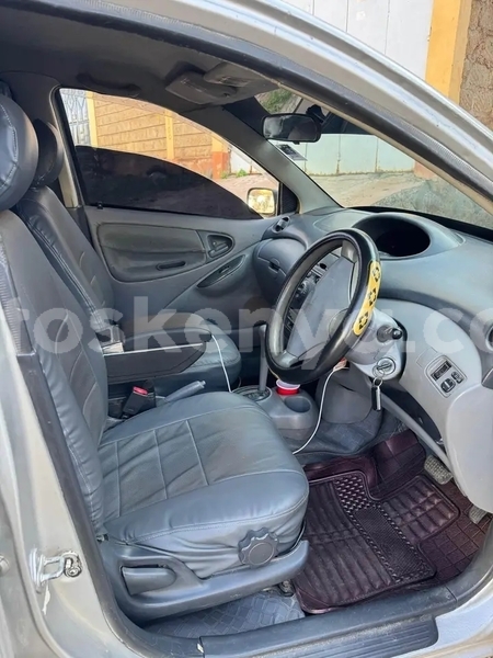 Big with watermark toyota vitz coast changamwe 29020