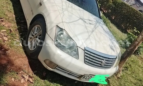 Buy Used Toyota Crown White Car in Changamwe in Coast Buy Used Toyota Crown White Car in Changamwe in Coast
