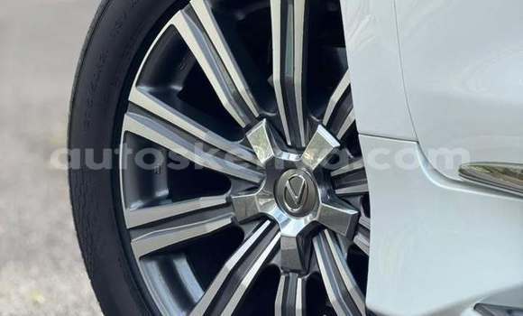 Buy Used Lexus LX 570 White Car in Mombasa in Coastal Kenya Buy Used Lexus LX 570 White Car in Mombasa in Coastal Kenya