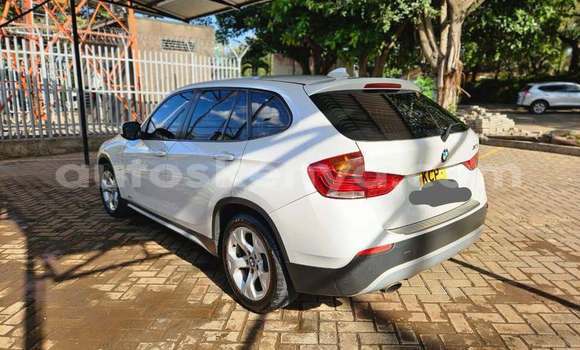 Buy Used BMW 02 (E10) White Car in Nairobi in Nairobi Buy Used BMW 02 (E10) White Car in Nairobi in Nairobi