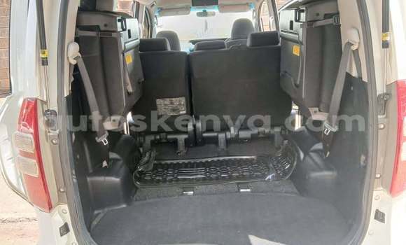 Buy Used Toyota Noah White Car in Nairobi in Nairobi Buy Used Toyota Noah White Car in Nairobi in Nairobi