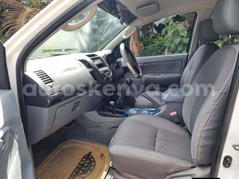 Big with watermark toyota hilux nairobi nairobi 29067