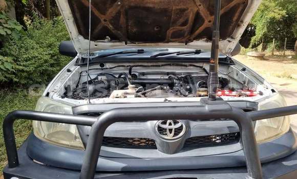 Buy Used Toyota Hilux White Car in Nairobi in Nairobi Buy Used Toyota Hilux White Car in Nairobi in Nairobi