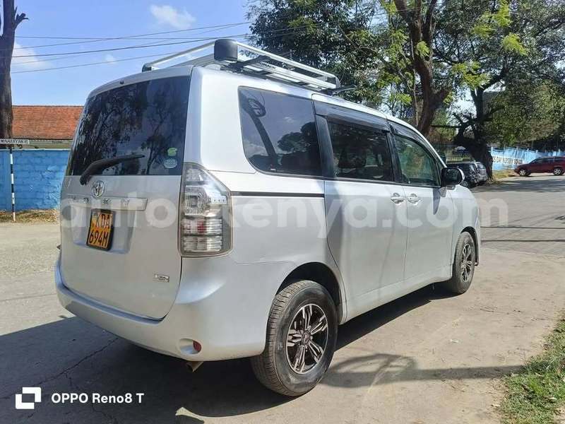 Big with watermark toyota voxy nairobi nairobi 29071