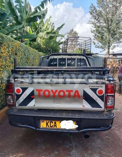 Big with watermark toyota hilux nairobi nairobi 29080