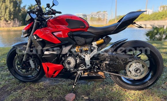 Buy Used Ducati Streetfighter Red Bike in Busia in West Kenya Buy Used Ducati Streetfighter Red Bike in Busia in West Kenya
