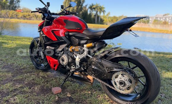 Buy Used Ducati Streetfighter Red Bike in Busia in West Kenya Buy Used Ducati Streetfighter Red Bike in Busia in West Kenya