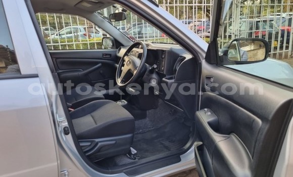 Oofamaa Toyota Probox Silver Makiinaa iti Machakos keessatti Nairobi keessatti Oofamaa Toyota Probox Silver Makiinaa iti Machakos keessatti Nairobi keessatti