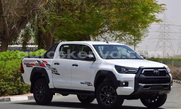Buy Used Toyota Hilux White Car in Nairobi in Nairobi Buy Used Toyota Hilux White Car in Nairobi in Nairobi