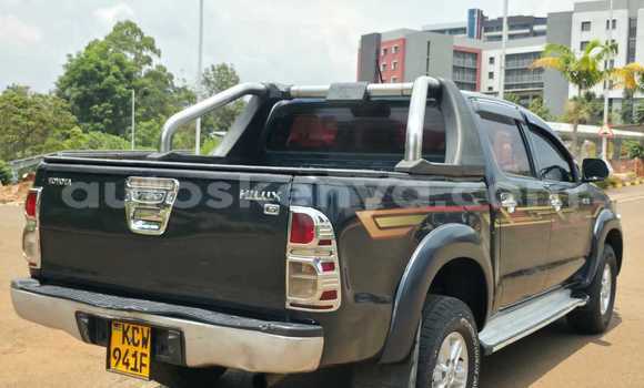 Buy Used Toyota Hiluxe VIGO Green Car in Nairobi in Nairobi Buy Used Toyota Hiluxe VIGO Green Car in Nairobi in Nairobi