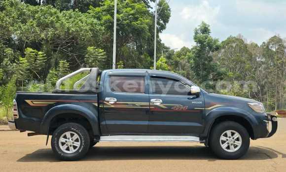 Buy Used Toyota Hiluxe VIGO Green Car in Nairobi in Nairobi Buy Used Toyota Hiluxe VIGO Green Car in Nairobi in Nairobi