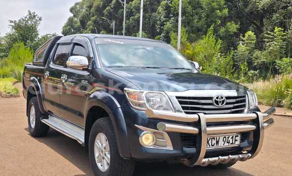 Buy Used Toyota Hiluxe VIGO Green Car in Nairobi in Nairobi Buy Used Toyota Hiluxe VIGO Green Car in Nairobi in Nairobi