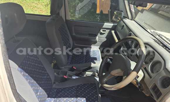 Buy Used Suzuki Samurai White Car in Nairobi in Nairobi Buy Used Suzuki Samurai White Car in Nairobi in Nairobi