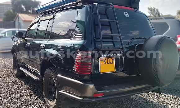 Oofamaa Toyota Land Cruiser Green Makiinaa iti Nairobi keessatti Nairobi keessatti Oofamaa Toyota Land Cruiser Green Makiinaa iti Nairobi keessatti Nairobi keessatti