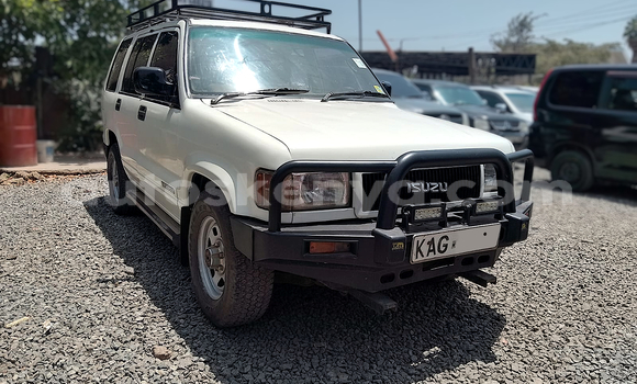 Buy Used Isuzu Trooper White Car in Nairobi in Nairobi