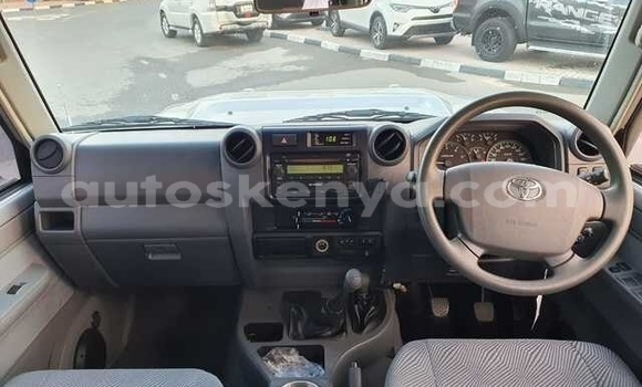 Buy Used Toyota Land Cruiser Silver Car in Chuka in East Kenya Buy Used Toyota Land Cruiser Silver Car in Chuka in East Kenya
