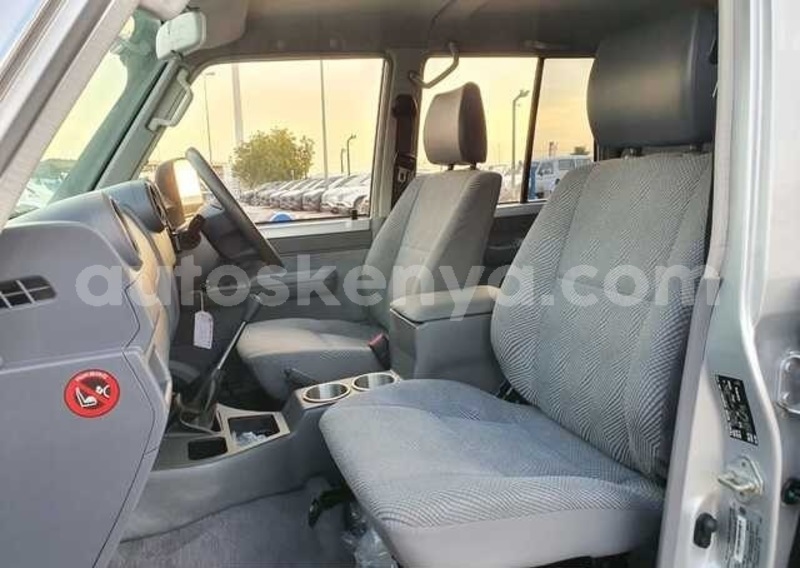 Big with watermark toyota land cruiser east kenya chuka 29129